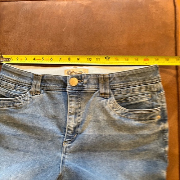 Classic Blue Women's Jeans - Picture 5 of 8